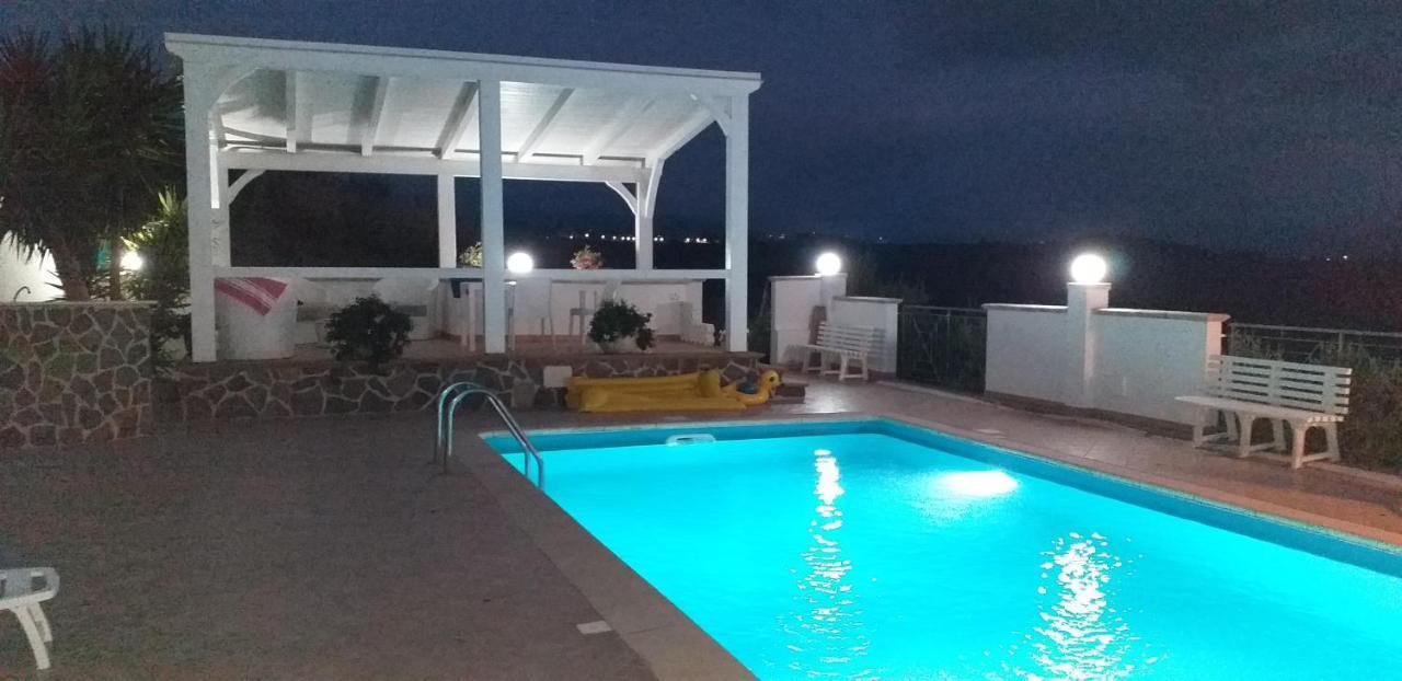 Villa vista mare con piscina San Pietro in Amantea Esterno foto